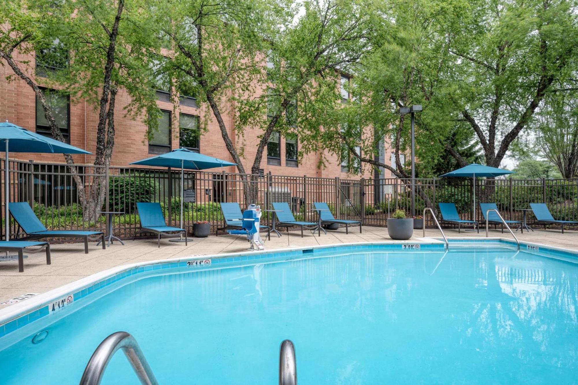 Hampton Inn Baltimore/White Marsh Exterior foto